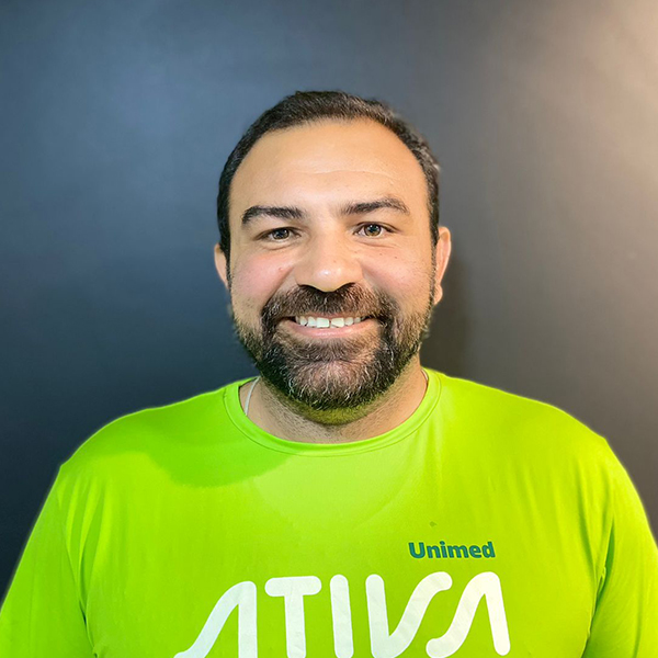 Foto do professor Clécio Sales