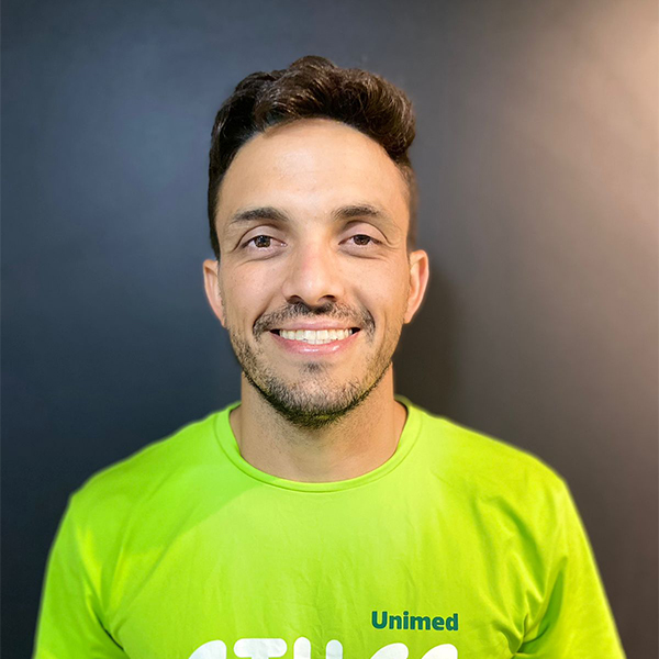 Foto do professor Matheus Albuquerque